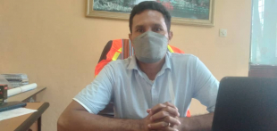Diretór Servisu Diresaun Ministéiru Obras Públiku (MOP) Baukau, Pedro Alexandre Guterres Perreira, ko&#039;alia hela ba média sira iha kna&#039;ar fatin, vila nova Baukau, sesta (04/03).