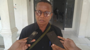 Administradór Postu Administrativu Laga, Domingos Loiola José Pereira ko&#039;alia hela ba mídia iha vila nova Baukau, Tersa (07/02).