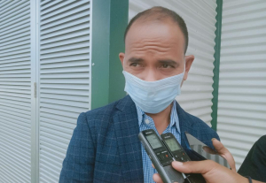 Diretór jeral kooperativu Ministériu Saúde (MS), Marcelo Amaral ko’alia hela ba media sira iha Baukau, sesta (10/12).