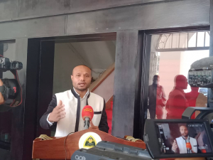 Vise-Ministru Obras Públika (Vise-MOP), Nicolau Lino Freitas ko&#039;alia ba jornalista sira hafoin hasoru malu ho PM Taur Matan Ruak iha Palasiu do Governu Dili (21/7)