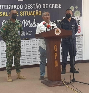 dr. Rui Maria de Araujo Portavoz Sentru Integradu Jestaun Krize ba kombate Covid 19 ko&#039;alia ba jornalista iha sala situasaun CCD (23/4)