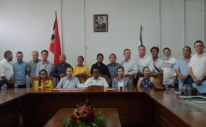 Prezidente CCI-TL, Oscar Lima ho Emprezáriu sira halo hela Konferénsia Imprensa hafoin reuniaun kona-ba sasán folin sa&#039;e iha Timor-Leste.