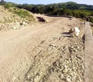 Diresaun estrada Munisipiu Baukau ba Vikeke.