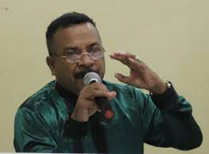 Konseleiru Másimu Partidu Kmanek Haburas Unidade Nasionál Timor Oan (KHUNTO), Jose dos Santos &quot;Naimori Bucar&quot;.