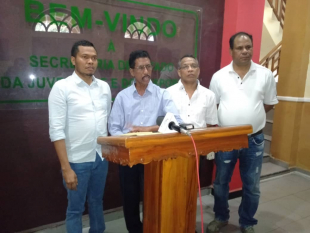Sekretáriu estadu juventude i desportu, Abrão Saldanha, Prezidenti PSHT Baltazar Lemos Seixas, Sekretáriu Jeral PSHT, Pedro Aparicio no Prezidenti KRAM Octávio dos Santos hamutuk ko&#039;alia ba Jornalista sira iha Sede SEJD Lesidere Dili, Sesta (11/9)