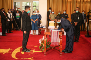 Prezidente da Republika, Dr. Francisco Guterres Lu Olo asina Termu de pose ba Ministru Administrasaun Estatal Foun iha VIII Governu Konstitusional iha Palasiu Prezidensial Dili (29/5)