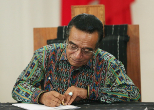 Prezidente Republika Francisco Guteres &#039;Lú Olo&#039; asina hela karta kona-ba vetu proposta lei protesun sivil.