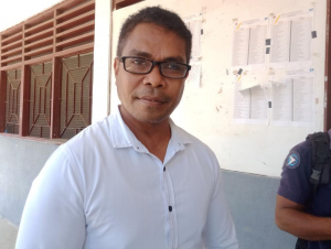 Diretór Eskola 4 Setembru UNAMET Díli, Sergio Alfredo da Cruz.