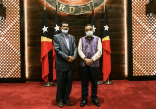 Ministru Asuntu Kombatente Libertasaun Nasional (MAKLN), Julio Sarmento &#039;Meta Malik&#039;, hasai foto hamutuk Prezidente Repúblika (PR), Francisco Gutrres &#039;Lú Olo&#039;, Iha Palásiu Prezidénsia Bairopite-Dili.