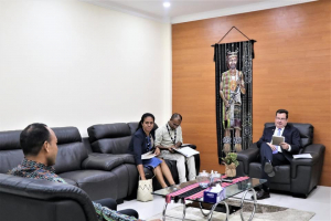 Ministru Obras Públikas (MOP), Abel Pires da Silva, enkontru kortejia ho Embaixadór Austrália mai Timor-Leste, William Terrence Costello, iha Gabinete MOP, Kaikoli, Dili.