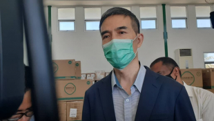 Embaixadór Xina mai Timor-Leste, Xiao Joangua ko&#039;alia ba jornalista sira iha SAMES kampun Alor Dili (12/8)