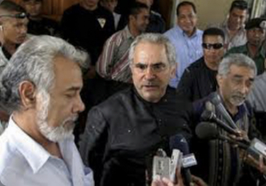 Prezidente Partidu CNRT, Kay Rala Xanana Gusmão, Premiadu Novel ba Paz, José Ramos Horta no Sekretáriu Jerál Partidu Fretilin, Mari Alkatiri, hamutuk iha momentu balun liuba.