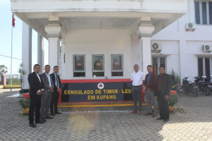 Delegasaun Autoridade Inspesaun no Fiskalizasaun, Atividade Ekonómika, Sanitária no Alimentár (AIFAESA,IP) foto hamutuk iha Konsuladu Timor-Leste nian.