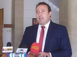 Embaixadór Austrália iha Timor Leste, Peter Robert, hasoru malu ho Primeiru Ministru (PM), Taur Matan Ruak, iha momentu liuba.