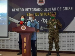dr. Rui Maria de Araujo speaks to media in Dili (14/4)