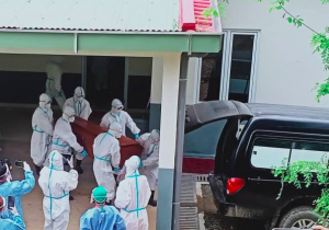 Ekipa Funeral mate isin hatama dadaun Kaixaun ba kareta ambulansia, Lahane (6/4)
