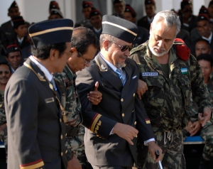 Eis Lider Rezistensia sira, hahu husi liman los, Kay rala Xanana Gusmao, Mau Huno, Taur Matan Ruak ho Atual PR Lu Olo iha seremonia desmobilizasaun FALINTIL iha tinan ruma kotuk