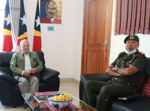 Xefe Estadu  Maiór Falintil-Forsa Defeza Timor-Leste (F-FDTL), Tenente Jeneral Falur Rate La&#039;ek hala&#039;o enkontru semanál ho Prezidente Repúblika (PR), Jose Ramos Horta.