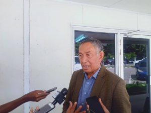 Eis Prezidente Parlamentu Nasional Arão Noé de Jesus da Costa Amaral ko&#039;alia ba jornalista sira iha resintu Parlamentu Nasional