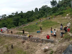 Kampu futebol multi-funsaun ne&#039;ebé konstrui hela iha Suku Abo, Postu Kelikai.