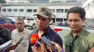 Defensór Públiku, Fernando Lopes de Carvalho.