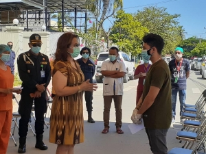 dra. Odete da Silva Viegas, ko&#039;alia ho pasiente Covid 19 ne&#039;ebe rekopera ona iha Centru Saude Vera Cruz, Dili (1/4)