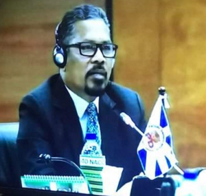Deputadu husi Bankada Partidu Demokratiku (PD) Adriano do Nascimento iha plenaria PN