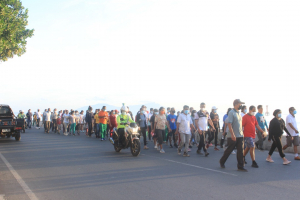 Funsionáriu Públiku sira hala&#039;o hela atividade marsa saudável ne&#039;ebe hahú husi Pantai Kelapa to&#039;o Largo Lecidere, sábadu (10/7). 