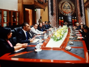 Lideransa PD tuur hamutuk hela iha meja reuniaun Prezidente da Republika nian hodi hato&#039;o sira nia hanoin ba PR iha palasiu Prezidensial (29/01)
