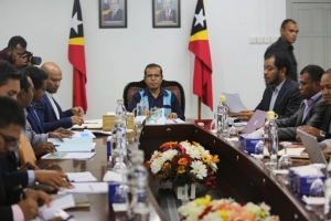 PM Taur Matan Ruak enkontru ho hamutuk ho MCIA interinu ho Sekretario Estado formasaun Profesional empregu iha palasiu Governu, (19/08)