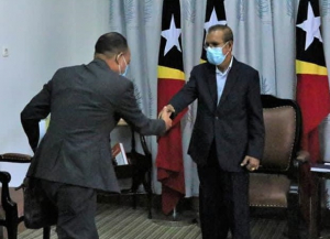 Primeiru Ministru(PM), Taur Matan Ruak, kaer liman hela ho Ministru Obras Públika (MOP), Abel Pires da Silva.