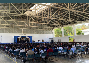Estudante sira akomapana hela aprezentasaun husi Ekipa IDU kona-ba Sistema Identidade Uniku.