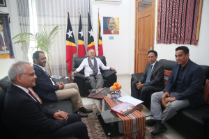 Ministru Prezidénsia Konsellu Ministru (MPKM), Fidelis Leite Magalhães, Ministru Koordenadór Asuntus Ekonómiku (MKAE), Joaquim Amaral no Ministru Finansa (MF), Rui Agusto Gomes, audénsia hela ho Prezidente Repúblika (PR), José Ramos Horta ne’ebé akompaña husi asesor Prezidensia Repúblika, Helder Lopes, iha Palásiu Prezidensiál Bairo Pite, tersa (16/08).