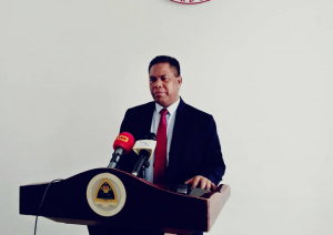 Ministru Ensinu Superior Siénsia no Kultura (MESSK), Longinhos dos Santos.