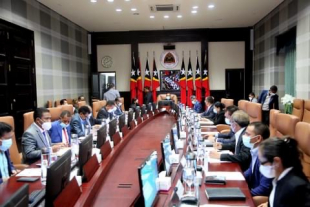 Membru Governu sira partisipa hela reuniaun Konsellu Ministru, iha momentu balun liuba.