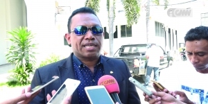 Deputadu Luis Roberto.