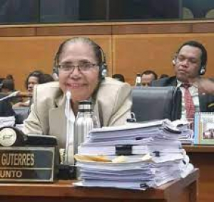 Xefe Bankada Kmanek Haburas Unidade Nasional Timor Oan (KHUNTO), Olinda Guterres.
