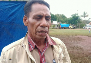 Xefe Suku Souro, Estevão da Costa Perreira, ko&#039;alia hela ba www.tempotimor.com iha Suku Ostiko, sesta (10/06).