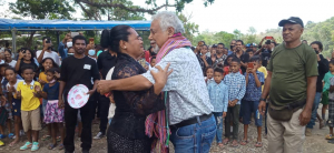 Prezidente Partidu Congresso Nacional de Reconstrução de Timor (CNRT), Kay Rala Xanana Gusmão. hakuak malu ho komunidade iha Aldeia Auhun, Suku Bekora.
