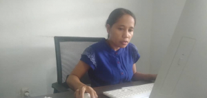 Tekníku apoiu finansan iha Konsellu Veteranu Baukau, Dulce Maria Ximenes Belo ko&#039;alia hela ba www.tempotimor.com iha kna&#039;ar fatin vila antiga, tersa (29/03).