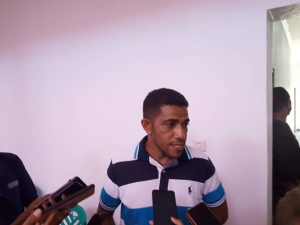 Diretor Ezukutivu FONGTIL Daniel Carmo ko&#039;alia ba jornalista sira iha CVTL, Dili (14/10)