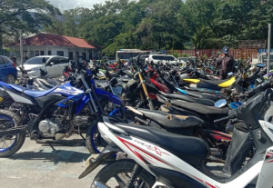 Motorizada ne&#039;ebe PNTL prende para hela iha Komandu Muniisipiu Dili.