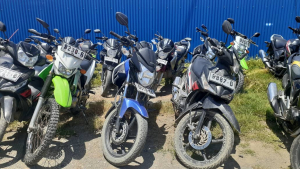 Motorizada Governu nian ne&#039;ebé hetan pende husi tranzitu no para hela iha Komandu Jerál PNTL, Kaikoli. Kuarta (4/11).