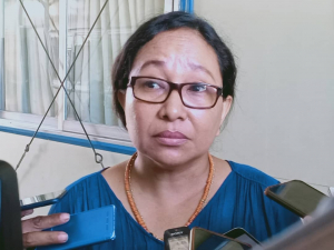 Deputada Bankada FRETILIN Maria Angelica Rangel ko&#039;alia hela ho jornalista sira iha Paralemntu Nasional