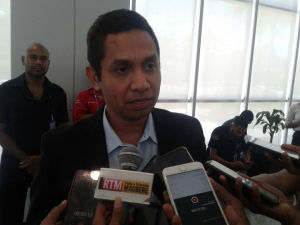 Ministru Obras Públika Salvador Pires ko&#039;alia hela ba Jornalista sira iha Ministeiru Finansas Ai Tarak Laran Dili