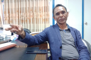 Prezidente Komisaun B Parlamentu Nasional, Jose Agustinho Siquera, Somoxto koalia ba jornalista Tempo Timor iha nia gabinete iha Parlamentu Nasional (28/8)