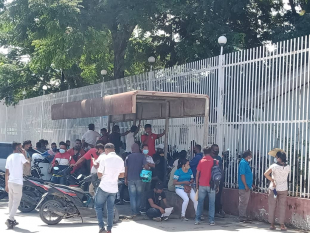 Komunidade sira iha CCD buka atu hetan karta autorizaun viajen husi SS-SIJK, Kinta (11/3)