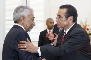 Sekretariu Jeral Partidu FRETILIN, Dr. Mari Alkatiri hasoru malu ho Prezidente da Republika Dr. Francisco Guterres Lu Olo iha palasiu PR iha tempu ruma kotuk