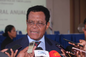Prezidente Camara Comerçio Industria Timor-Leste (CCI-TL), Oscar Lima koalia hela ba média sira hafoin partisipa iha asembleia jerál anuál tinan 2020 nian iha salaun Katedrál Dili, sexta (27/11).