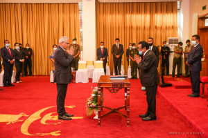MF Rui Gomes komprimenta PR Francisco Guterres Lu Olo hafoin simu pose iha palasiu Prezidensial *23/11)